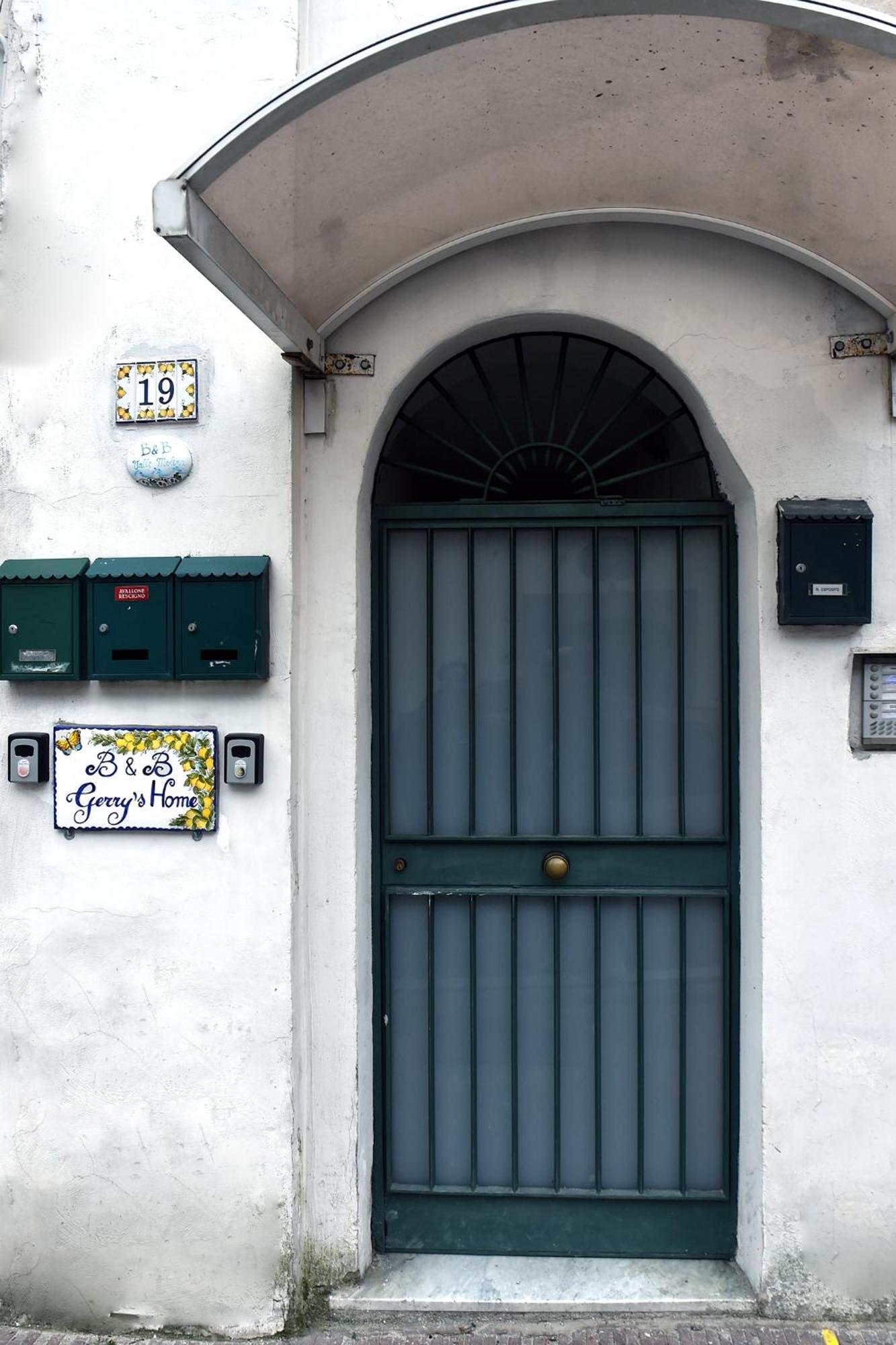 B&B Gerry 'S Home Amalfi Coast Vietri Esterno foto